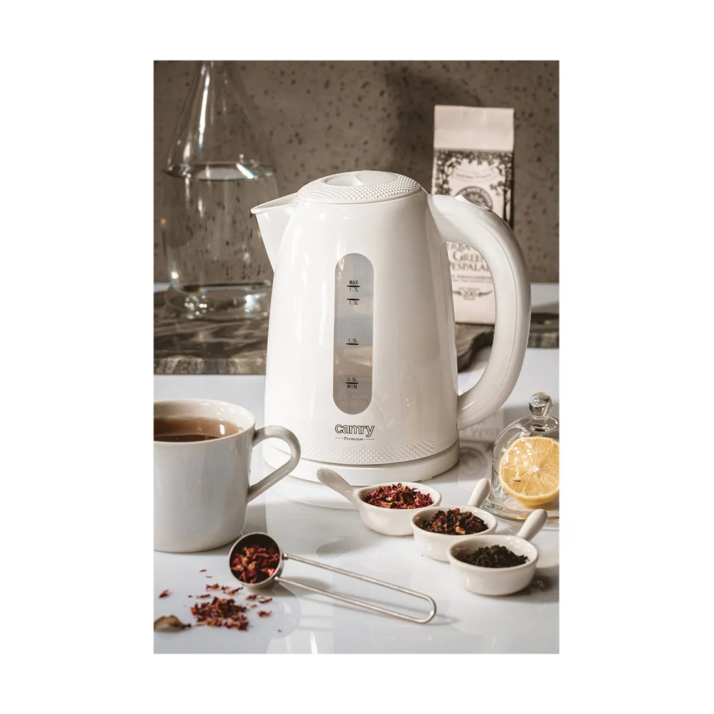 Camry | Kettle | CR 1254 | Standard | 2200 W | 1.7 L | Plastic | 360° rotational base | White