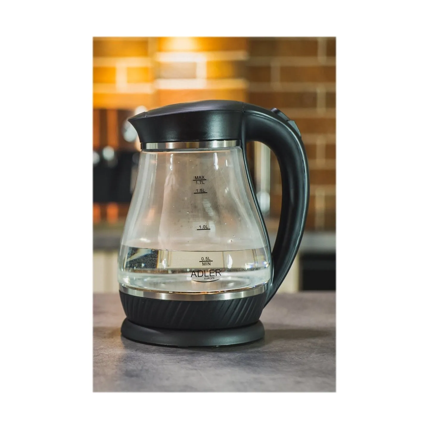 Adler | Kettle | AD 1274 | Standard | 2200 W | 1.7 L | Plastic/Glass | 360° rotational base | Black/ transparent
