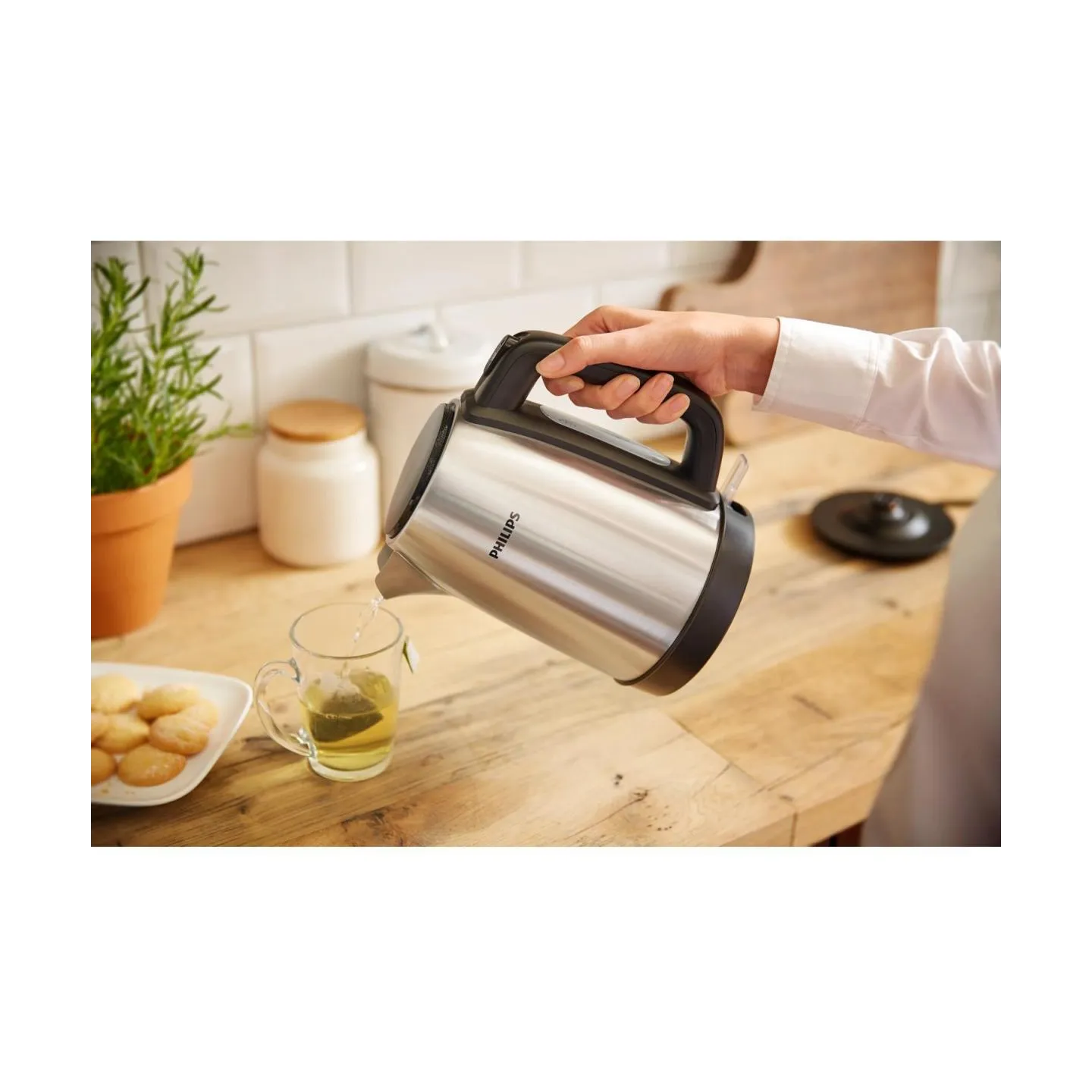 Philips Phlips Daily Collection Kettle HD9350/90, 1,7l, Light indicator, Metal / HD9350/90