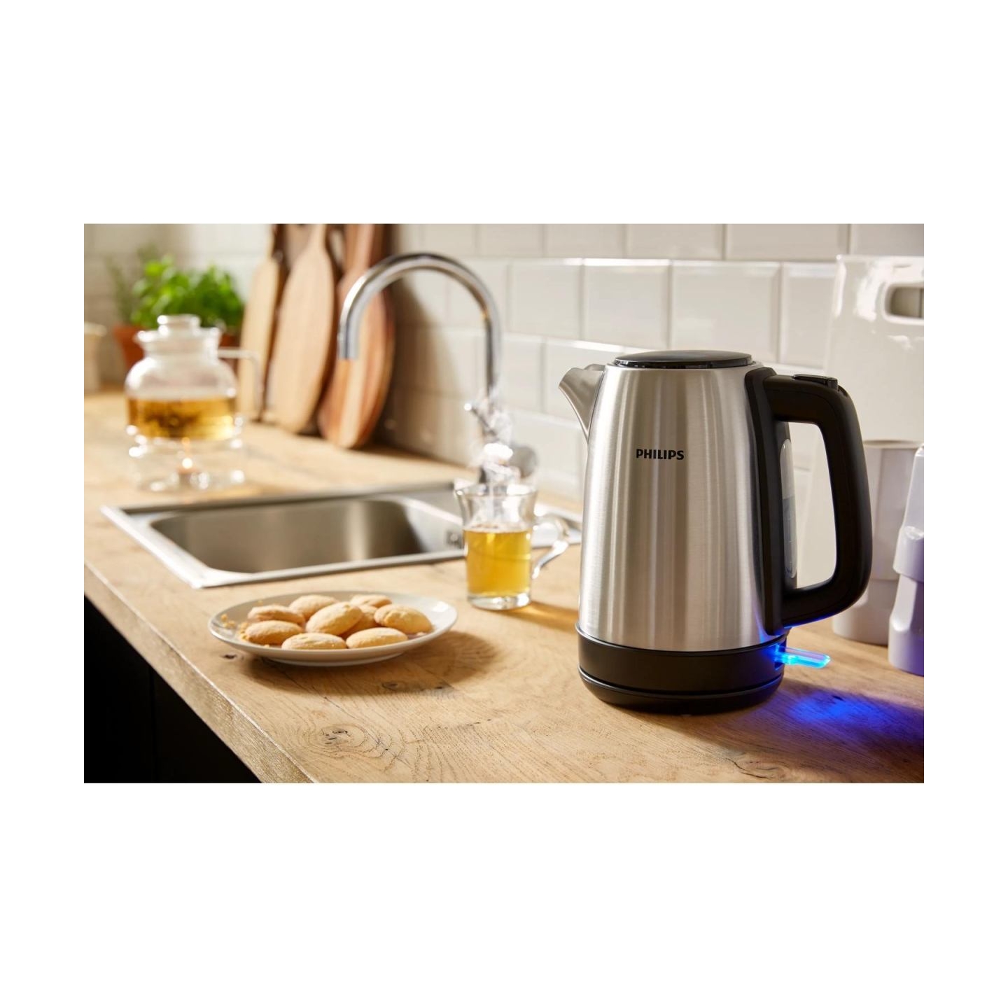 Philips | Daily Collection Kettle | HD9350/90 | Electric | 2200 W | 1.7 L | Stainless steel | 360° rotational base | Stainless s