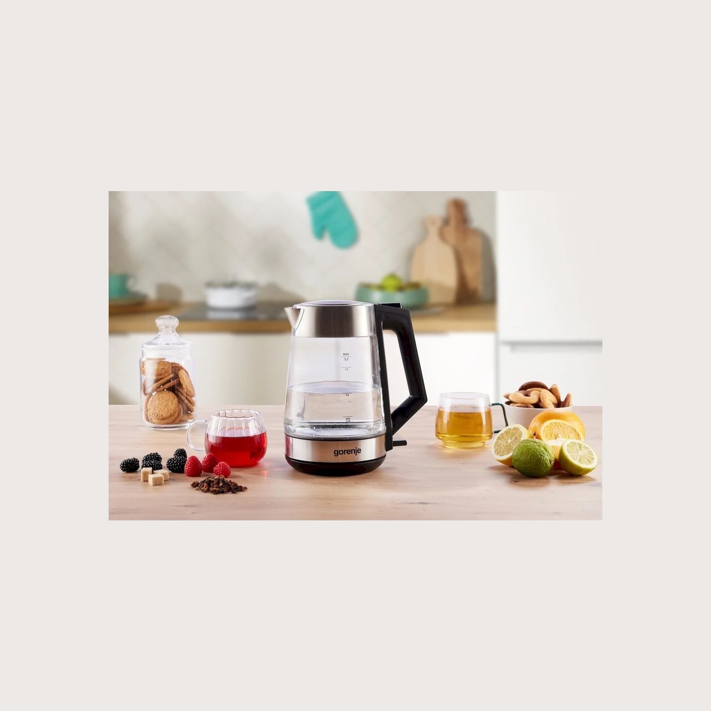 Gorenje K17OGS | Kettle | Electric | 1.7 L | 2200 W | 360° rotational base | Stainless steel/Glass | Stainless steel