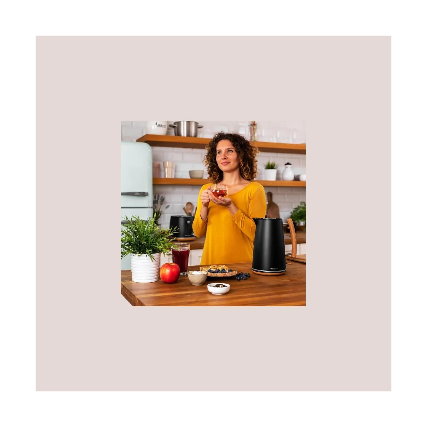 Cecotec Kettle | ThermoSense 400 | Electric | 3000 W | 1.7 L | Stainless steel/BPA | 360° rotational base | Black Woody