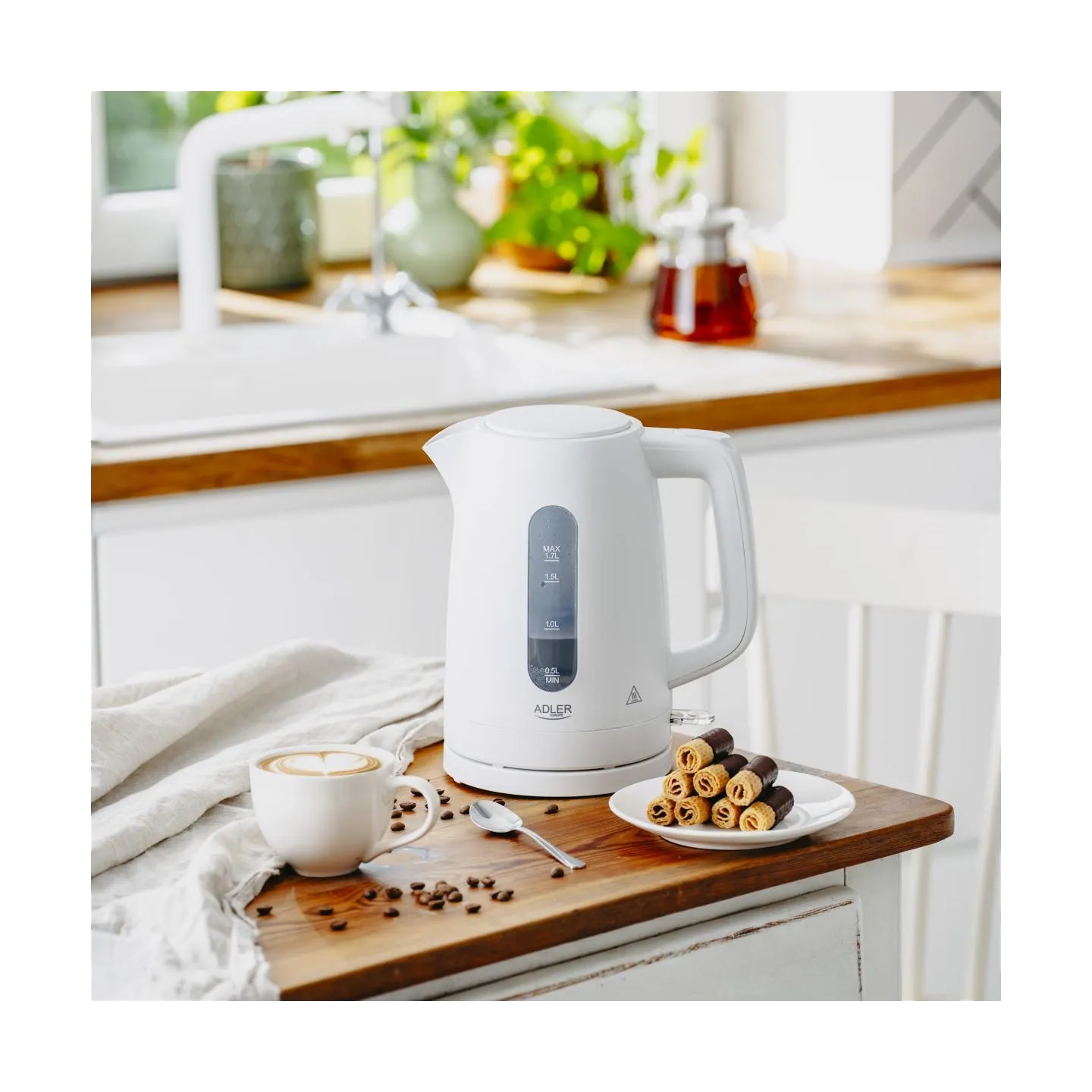 Adler Kettle | AD 1379w | Electric | 2200 W | 1.7 L | Polypropylene | 360° rotational base | White