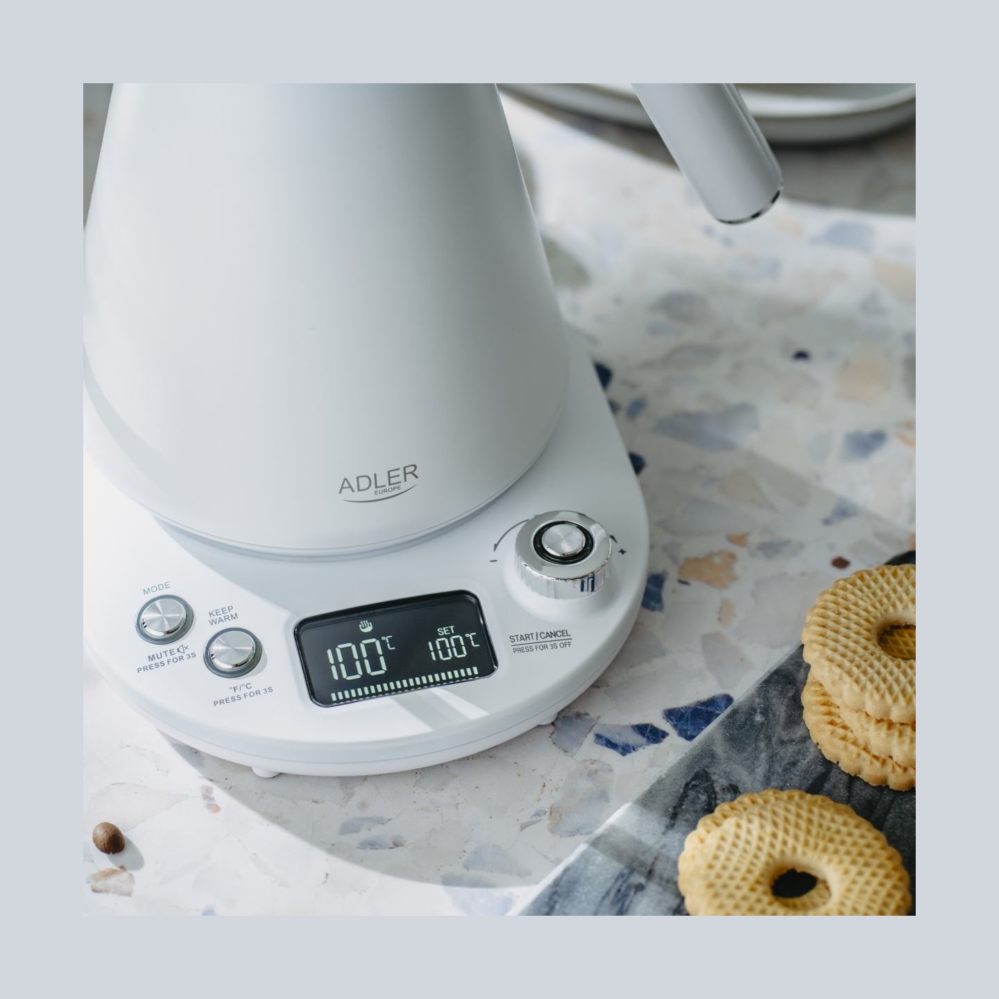 Adler | Kettle | AD 1349w | Electric | 1100 W | 1 L | Stainless Steel | 360° rotational base | White