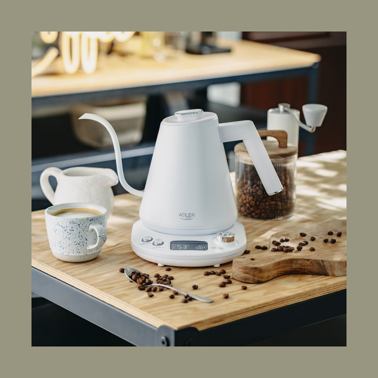 Adler | Kettle | AD 1349w | Electric | 1100 W | 1 L | Stainless Steel | 360° rotational base | White