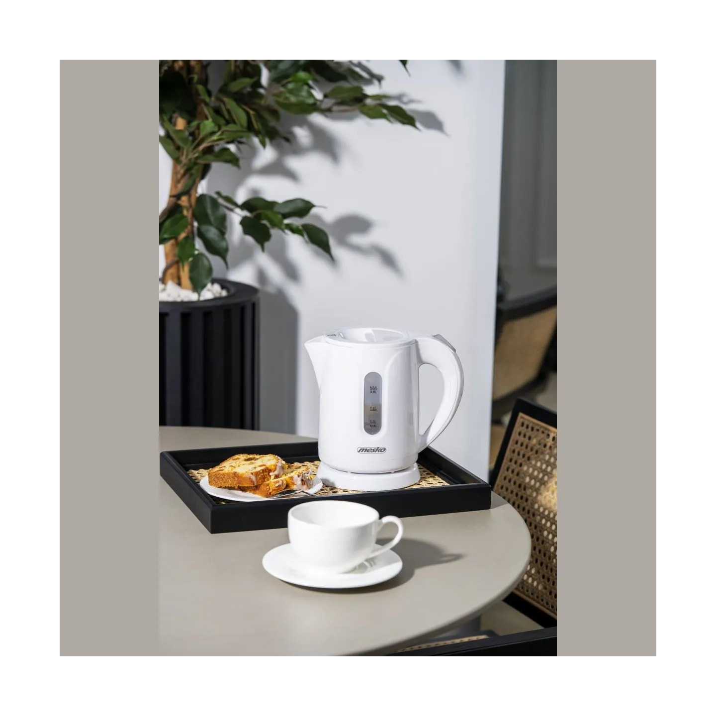 Mesko Kettle | MS 1376 | Electric | 850 W | 0.8 L | Plastic | 360° rotational base | White
