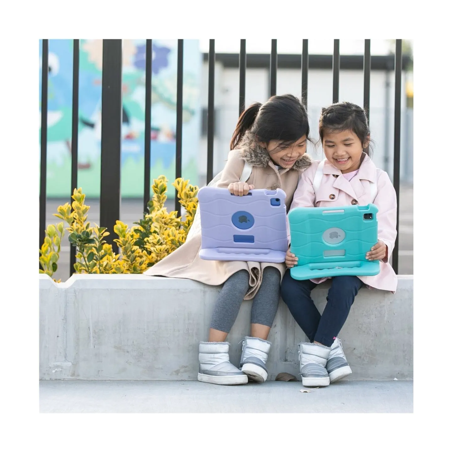 Targus ® KIDS ANTIMICROBIAL CASE FOR IPAD AIR® 11-INCH (M2), IPAD® 10.9-INCH (10TH GEN), IPAD AIR® 10.9-INCH (5TH AND 4TH GEN), 