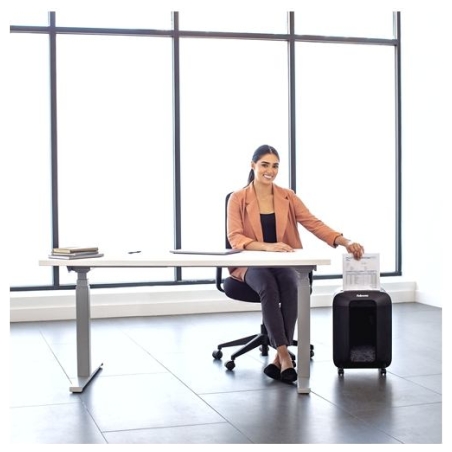 Fellowes Cross-Cut | LX85 | Black | Paper shredding | Credit cards shredding | Traditional