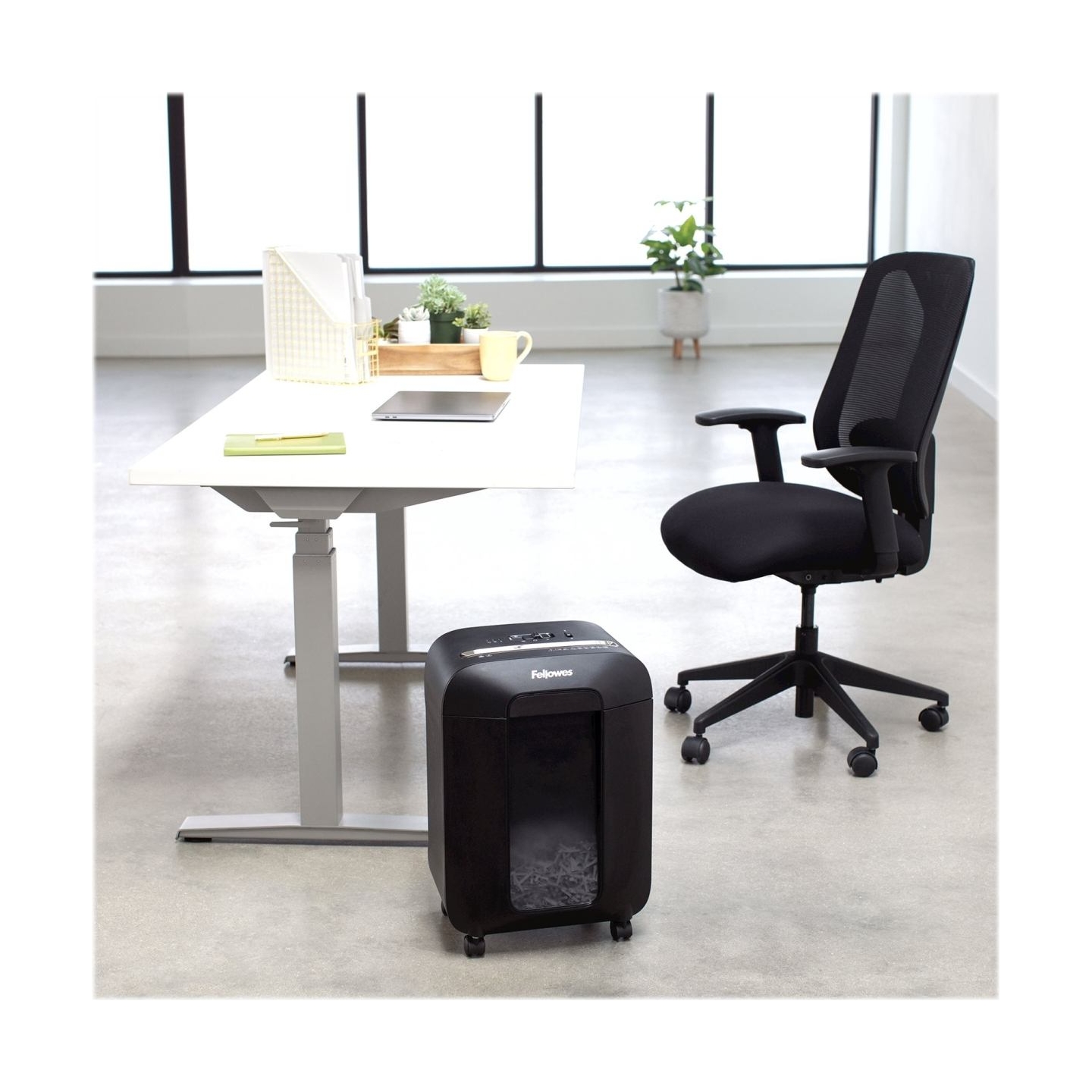 Fellowes Cross-Cut | LX85 | Black | Paper shredding | Credit cards shredding | Traditional