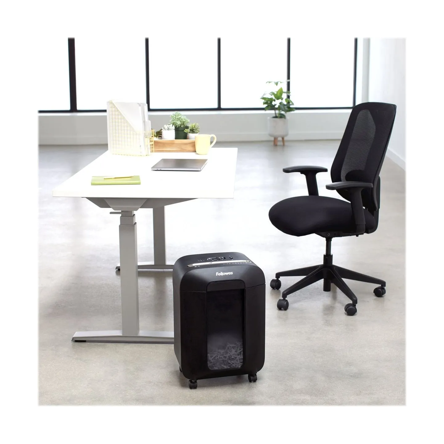 Fellowes Cross-Cut | LX85 | Black | Paper shredding | Credit cards shredding | Traditional