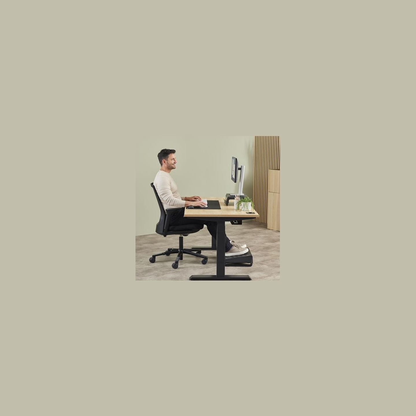 Fellowes | Breyta Palm Wrist Rest | Black