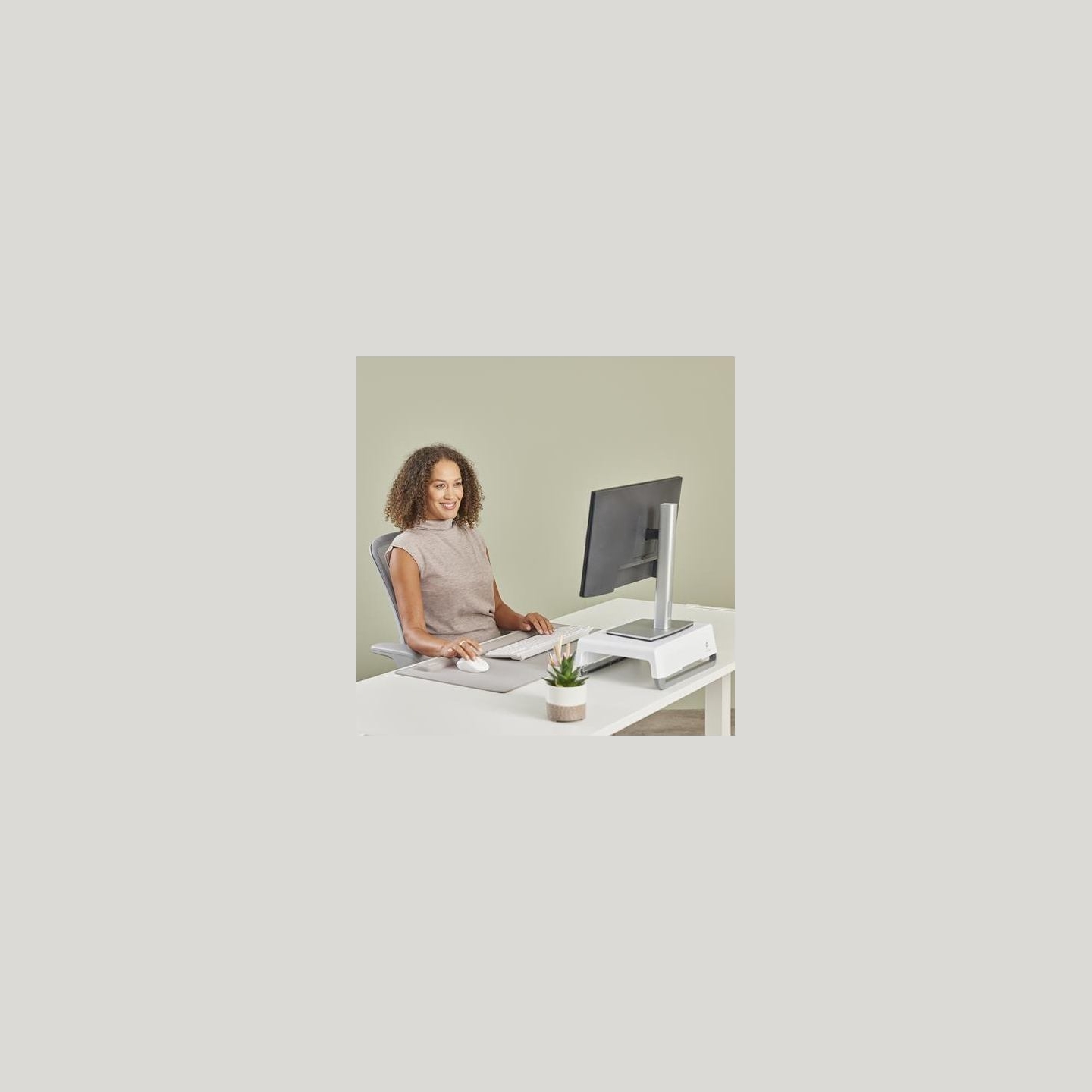 Fellowes | Breyta Palm Wrist Rest | Sand