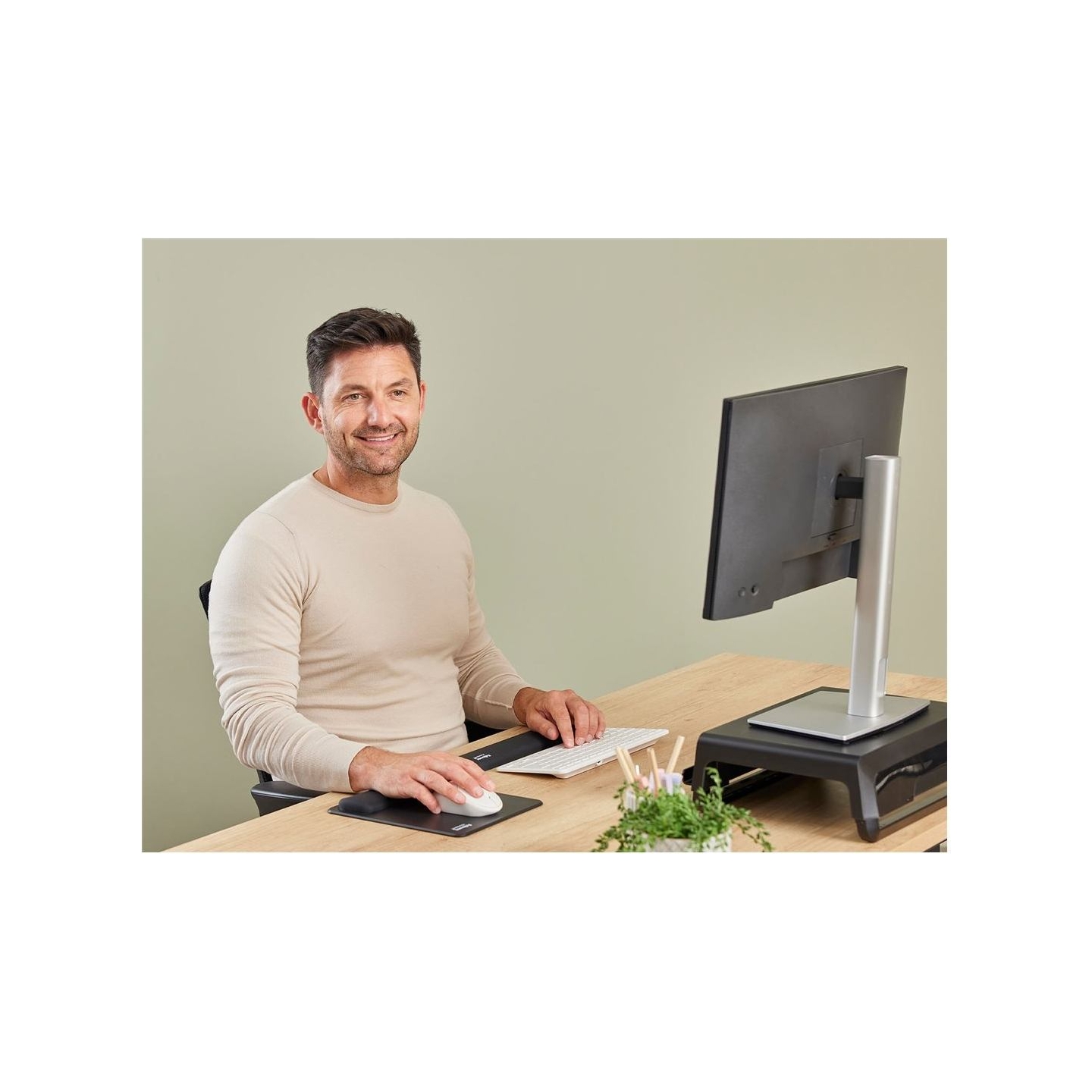 Fellowes | Breyta Compact Keyboard (TKL) Wrist Rest | Black