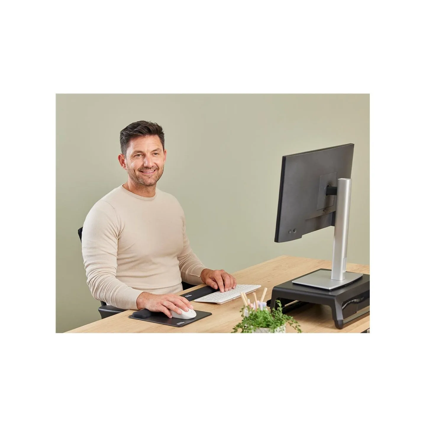 Fellowes | Breyta Compact Keyboard (TKL) Wrist Rest | Black