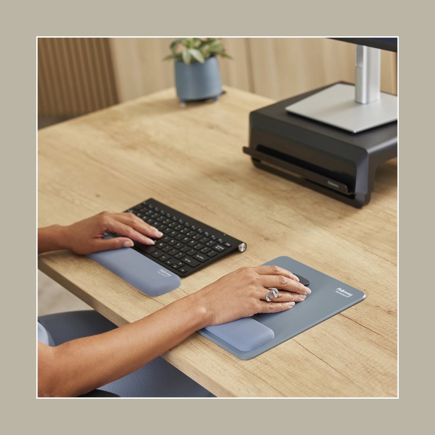 Fellowes | Breyta Compact Keyboard (TKL) Wrist Rest | Marine