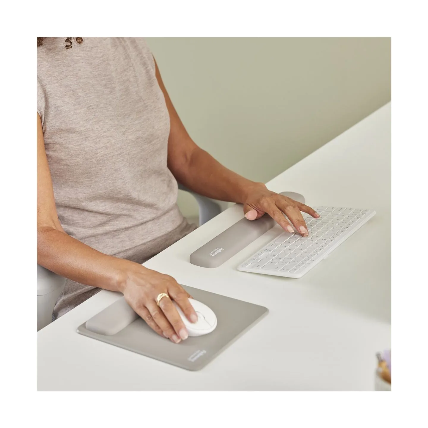 Fellowes | Breyta Compact Keyboard (TKL) Wrist Rest | Sand