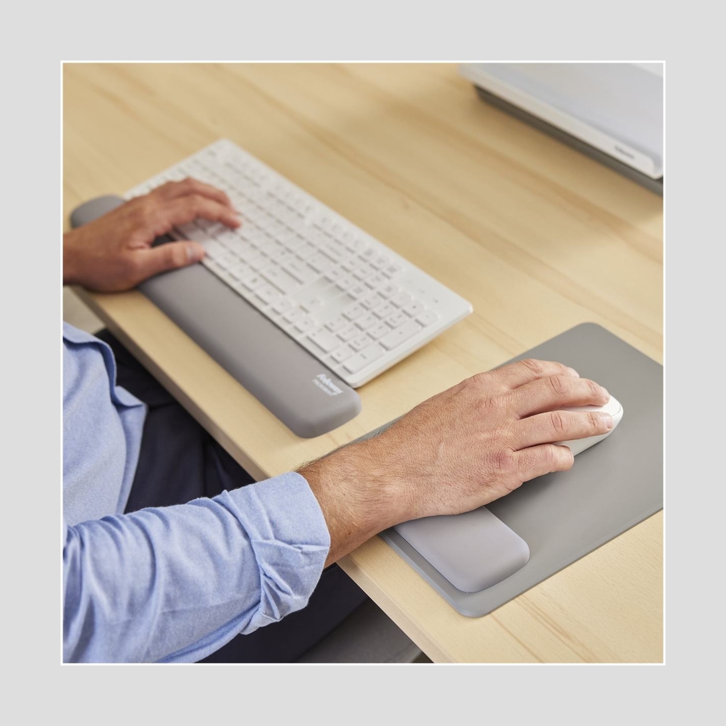 Fellowes KEYBOARD ACC WRIST RESTS/GREY 100142576 FELLOWES