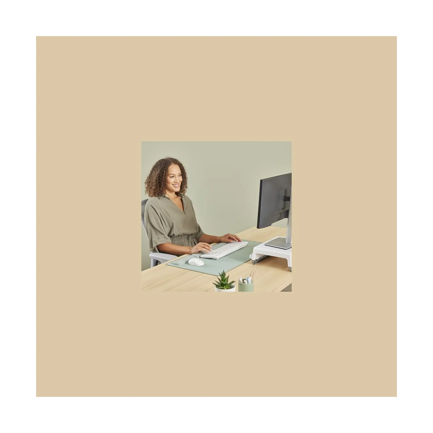 Fellowes KEYBOARD ACC WRIST RESTS/SAGE 100142578 FELLOWES