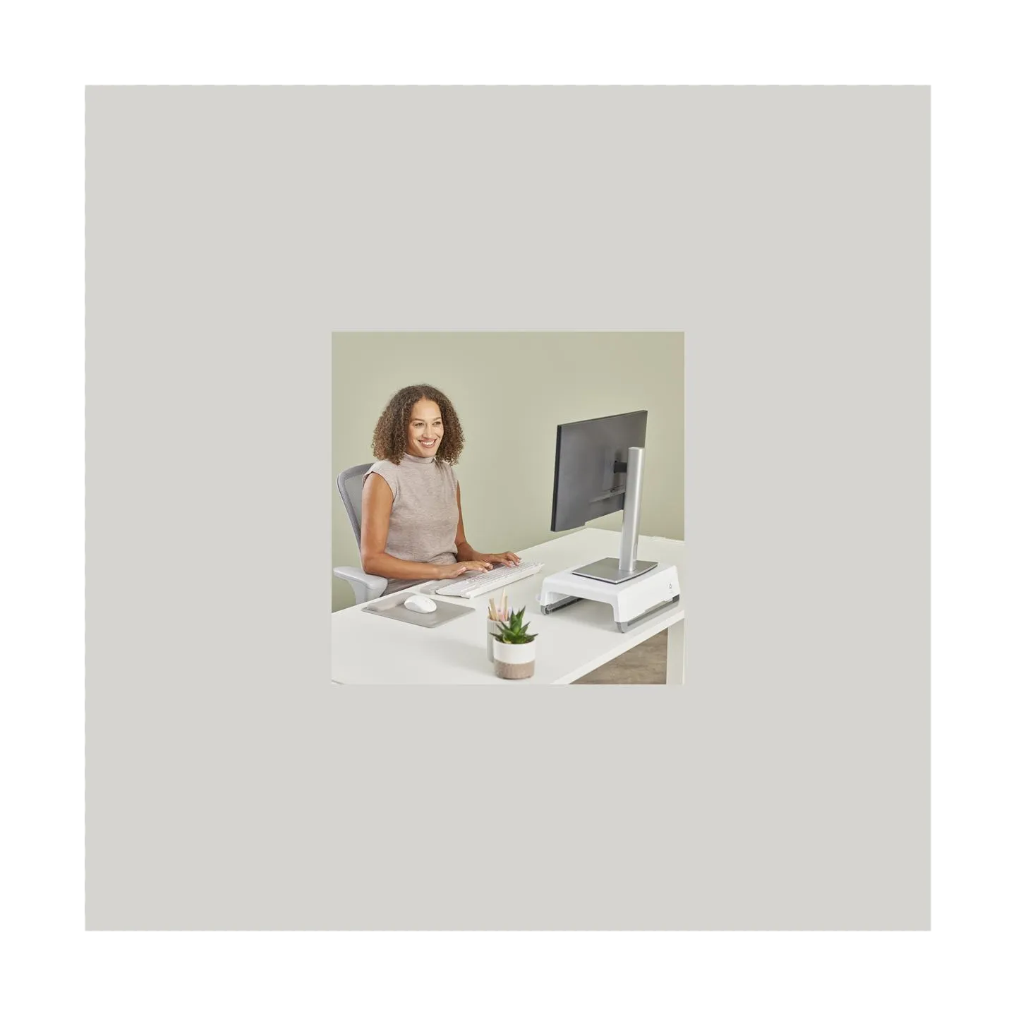 Fellowes | Breyta Keyboard Wrist Rest | Sand