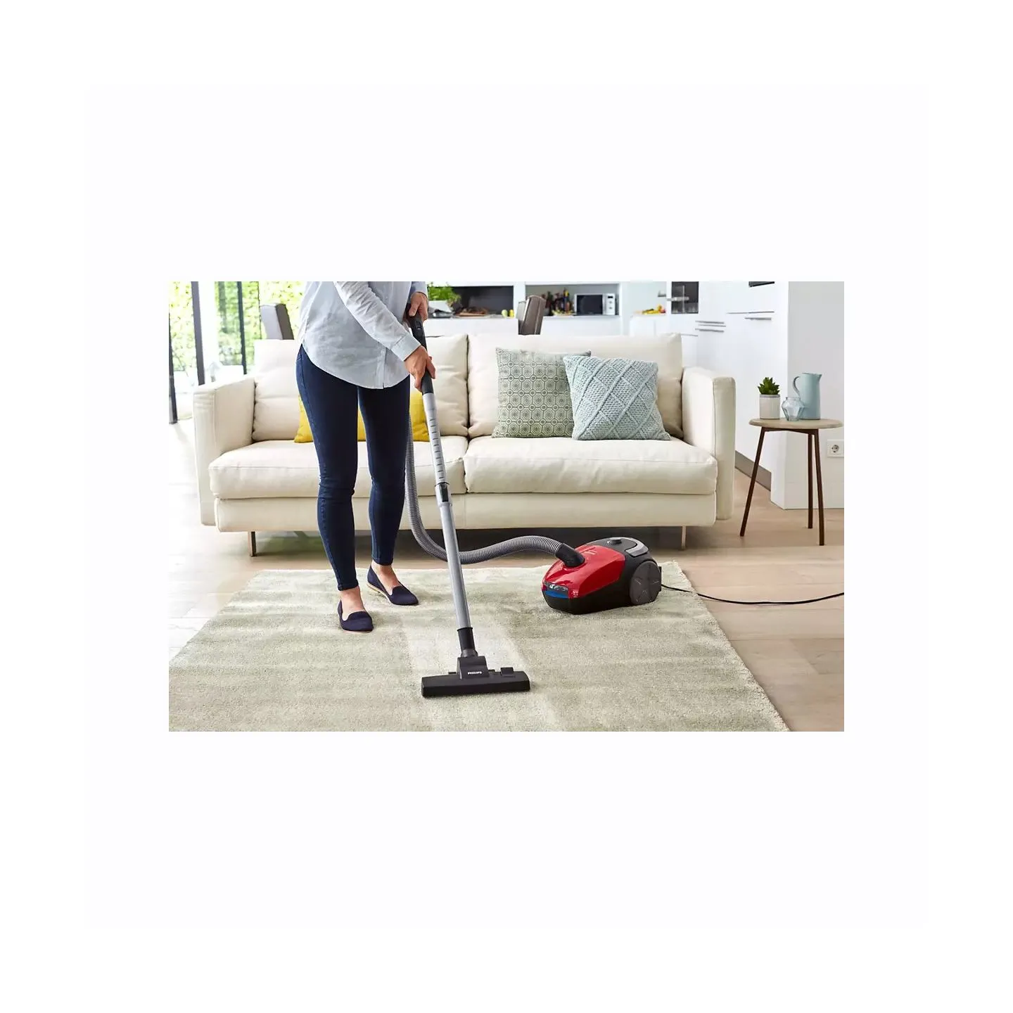 Philips | Vacuum cleaner | FC8243/09 | Bagged | Power 900 W | Dust capacity 3 L | Red/Black