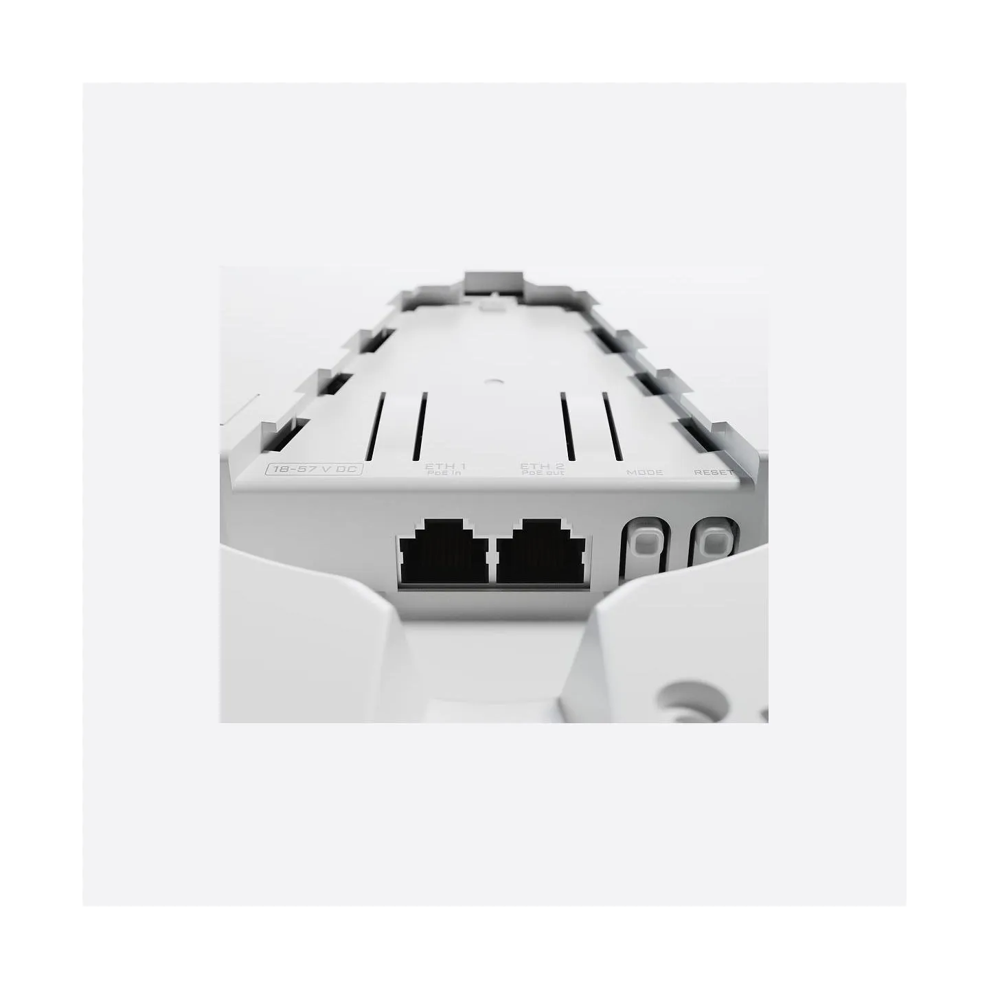 Mikrotik | cAP XL ac | RBcAPGi-5acD2nD-XL | 802.11ac | 867 Mbit/s | Ethernet LAN (RJ-45) ports 2