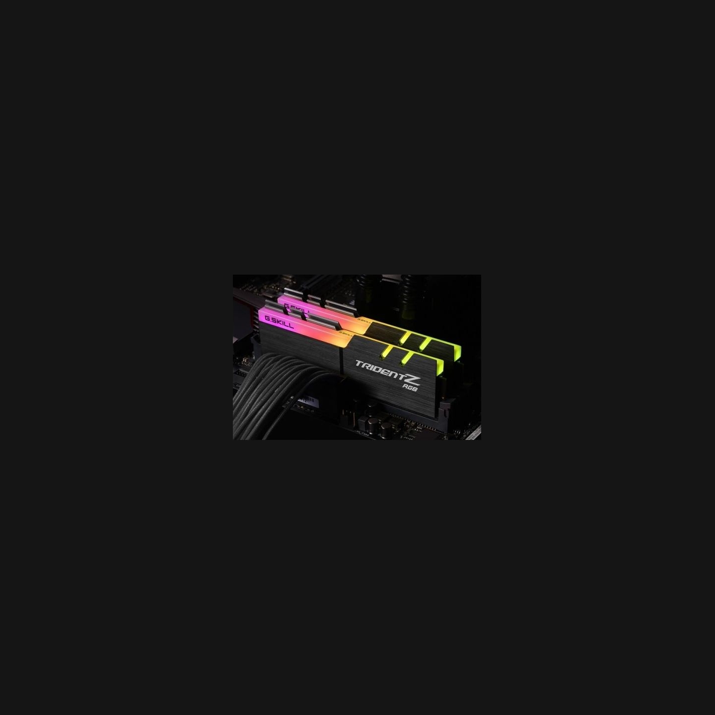G.skill | Trident Z RGB | 32 Kit (16GBx2) GB | DDR4 | 3200 MHz | PC/server | Registered No | ECC No