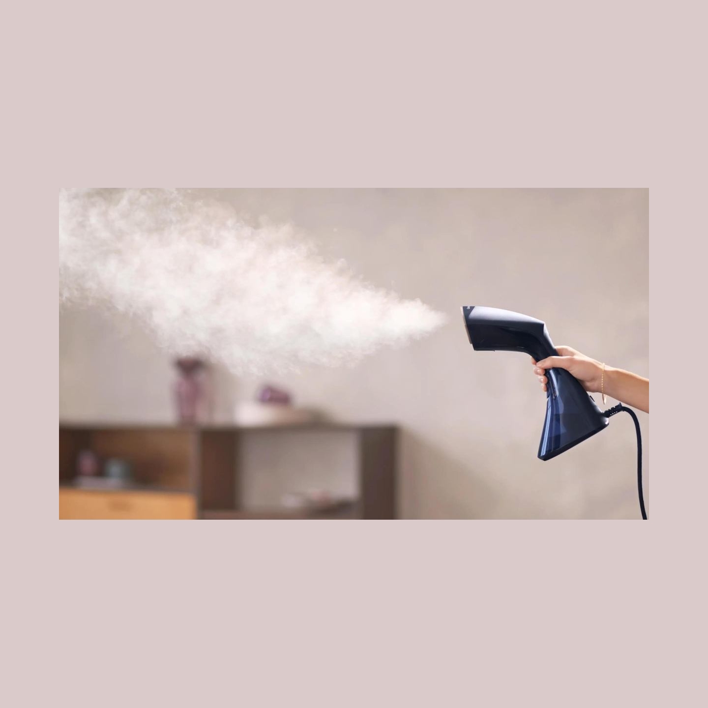 Philips 8000 Series Handheld Steamer with brush GC810/20 1600W, 230ml water tank, heated plate,  2-in-1 vertical and horizontal 