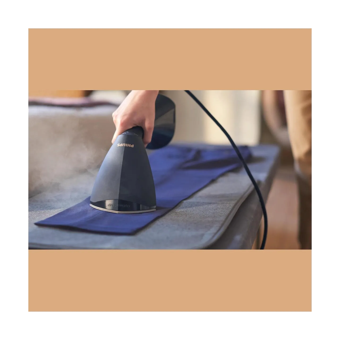 Philips 8000 Series Handheld Steamer with brush GC810/20 1600W, 230ml water tank, heated plate,  2-in-1 vertical and horizontal 