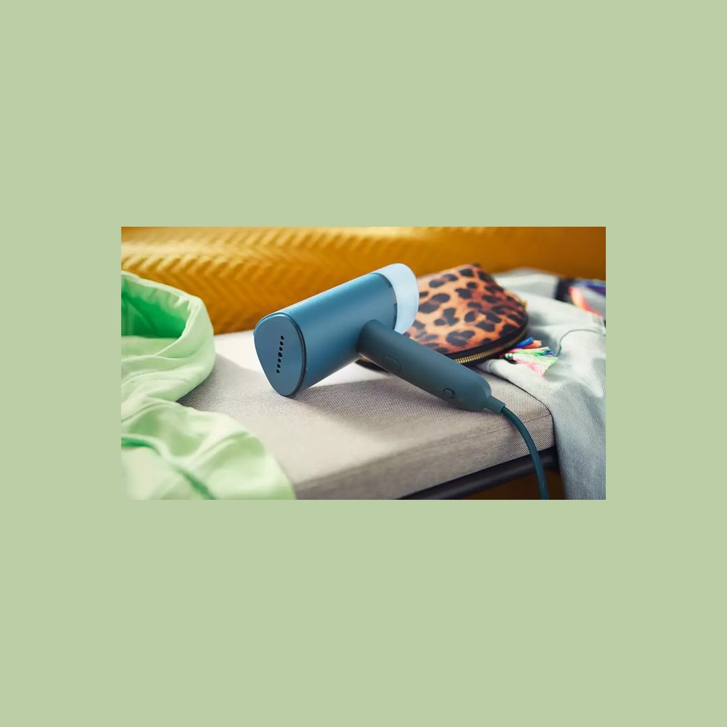 Philips | Steamer | STH3000/20 | Handheld | 1000 W | 0.1 L | 20 g/min | Blue