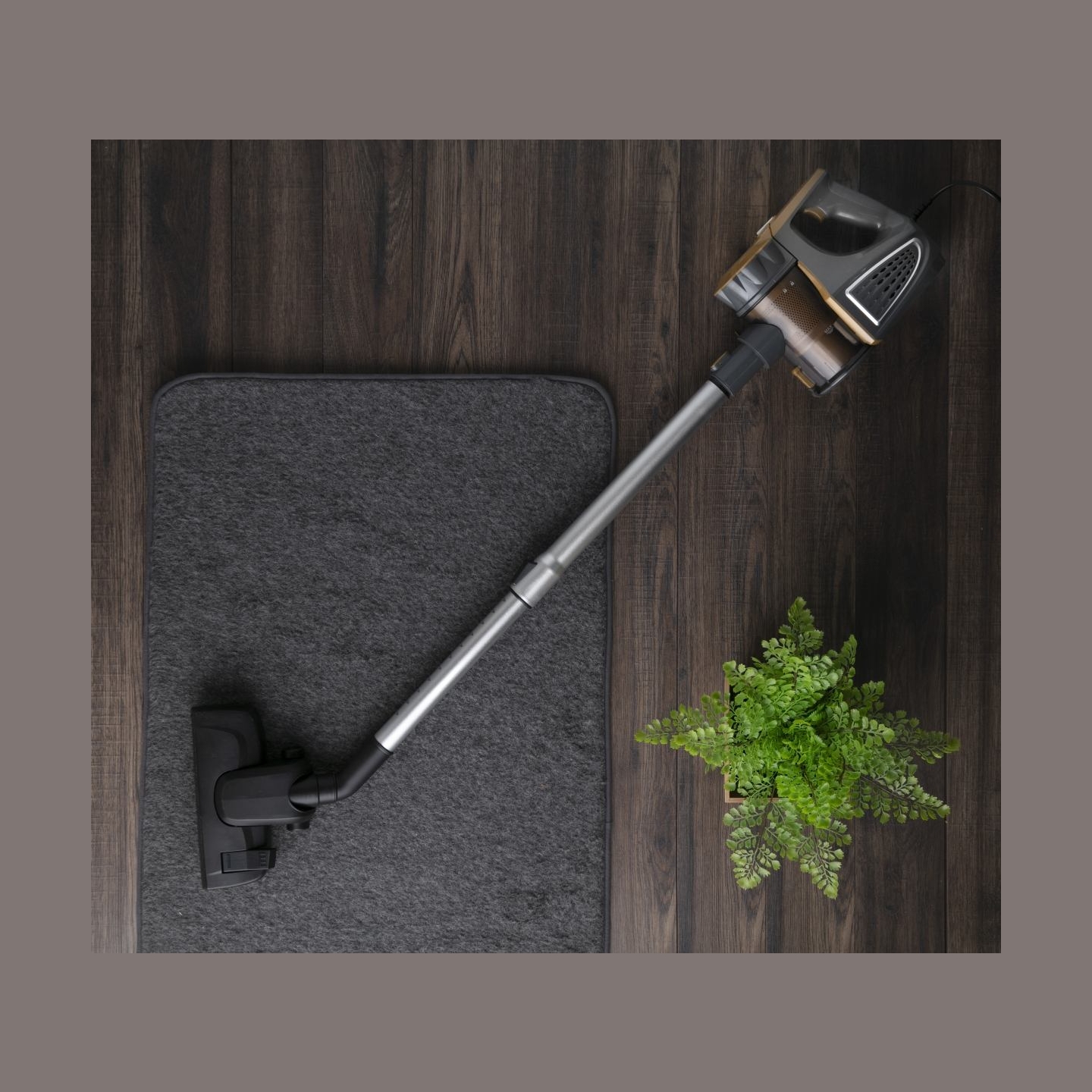 Adler Vacuum Cleaner | AD 7036 | Corded operating | Handheld | 800 W | 220-240 V | Operating radius 6 m | White | Warranty 24 mo