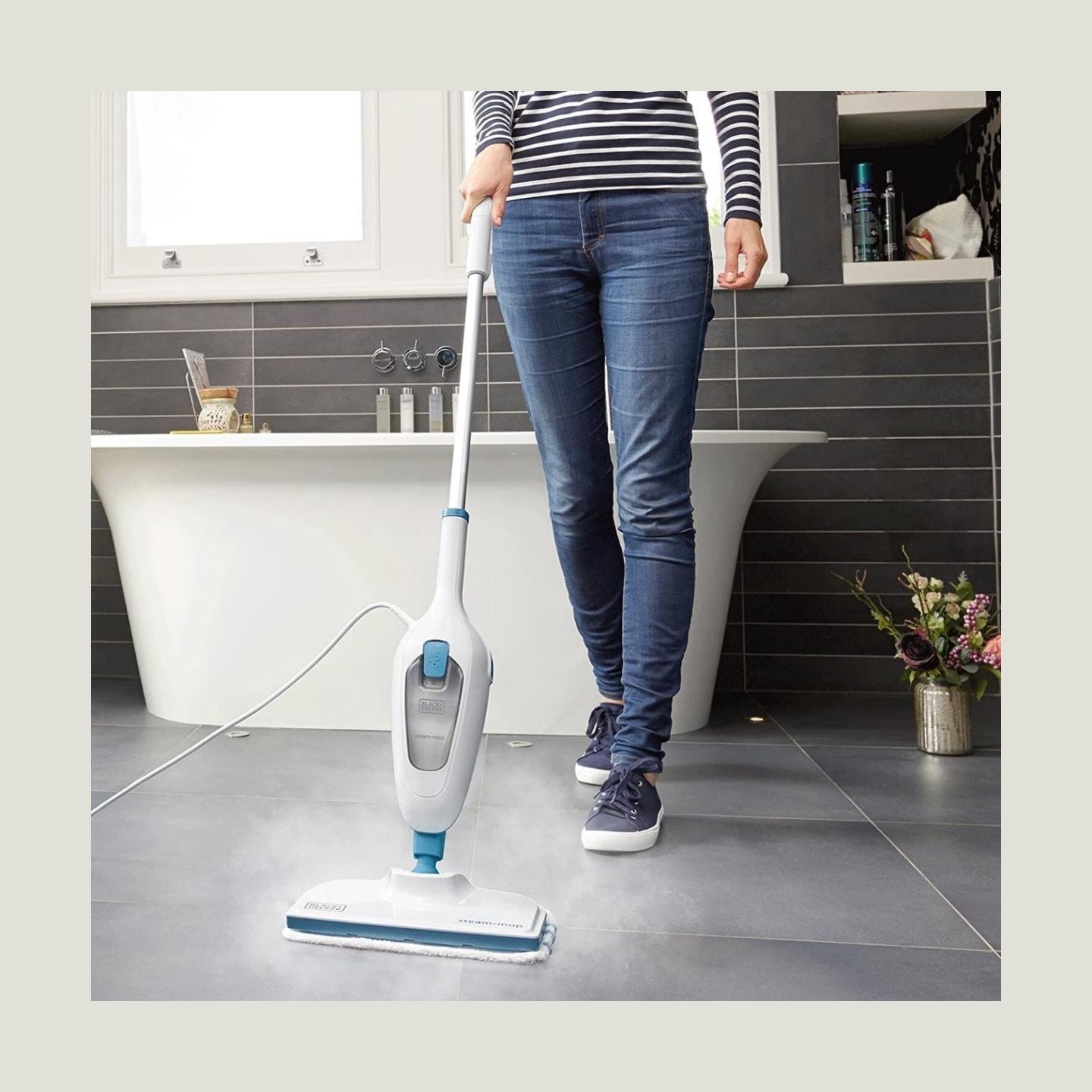 Black & Decker | Steam Mop | FSMH13E5-QS | Corded operating | 1300 W | White