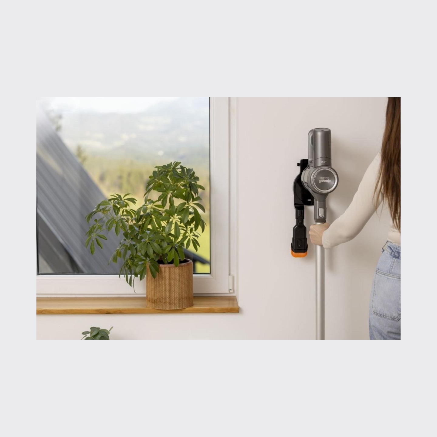 Gorenje SVC252420FFA | Vacuum Cleaner | Cordless operating | Stick/handheld | 300 W | 25.2 V | Operating time (max) 60 min | Ant