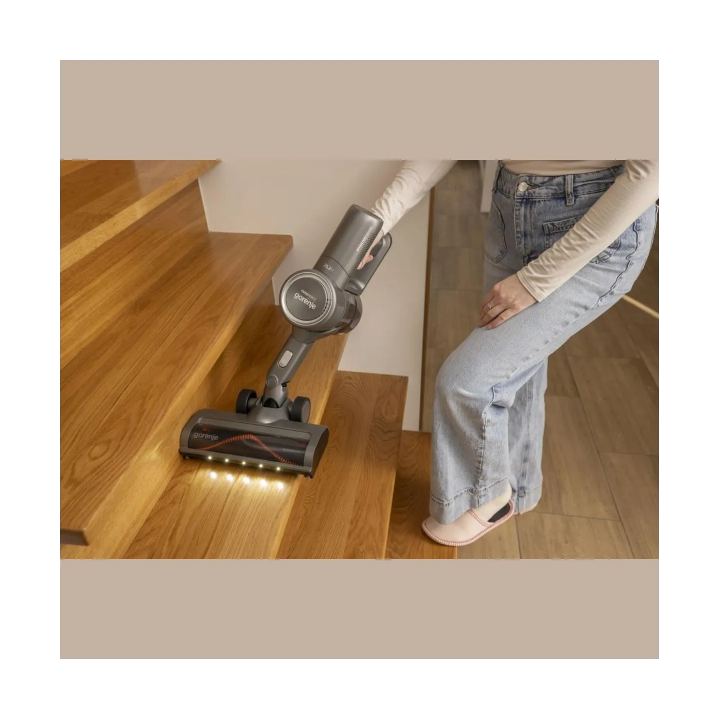 Gorenje SVC252420FFA | Vacuum Cleaner | Cordless operating | Stick/handheld | 300 W | 25.2 V | Operating time (max) 60 min | Ant