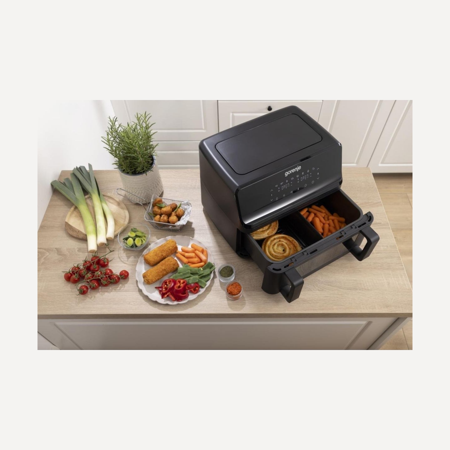 Gorenje Airfryer | AF2700BP | Power 2700 W | Capacity 9 L | Black