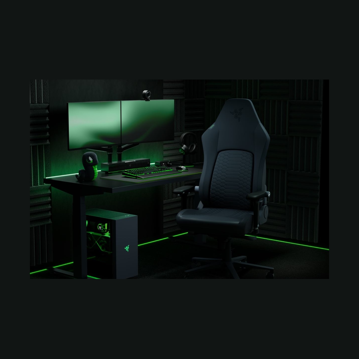 Razer Ergonomic Gaming Chair with Breathable Comfort | Iskur V2 NewGen | Black